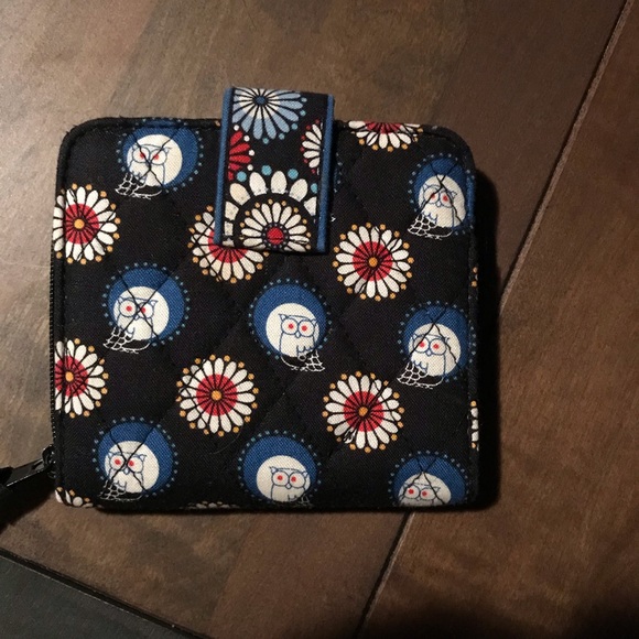 Vera Bradley Handbags - Vera Bradley wallet